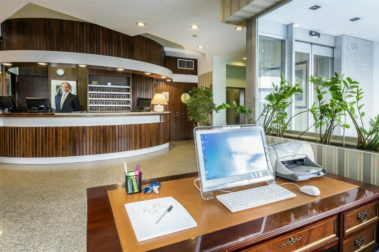 Фото Hotel Ascot