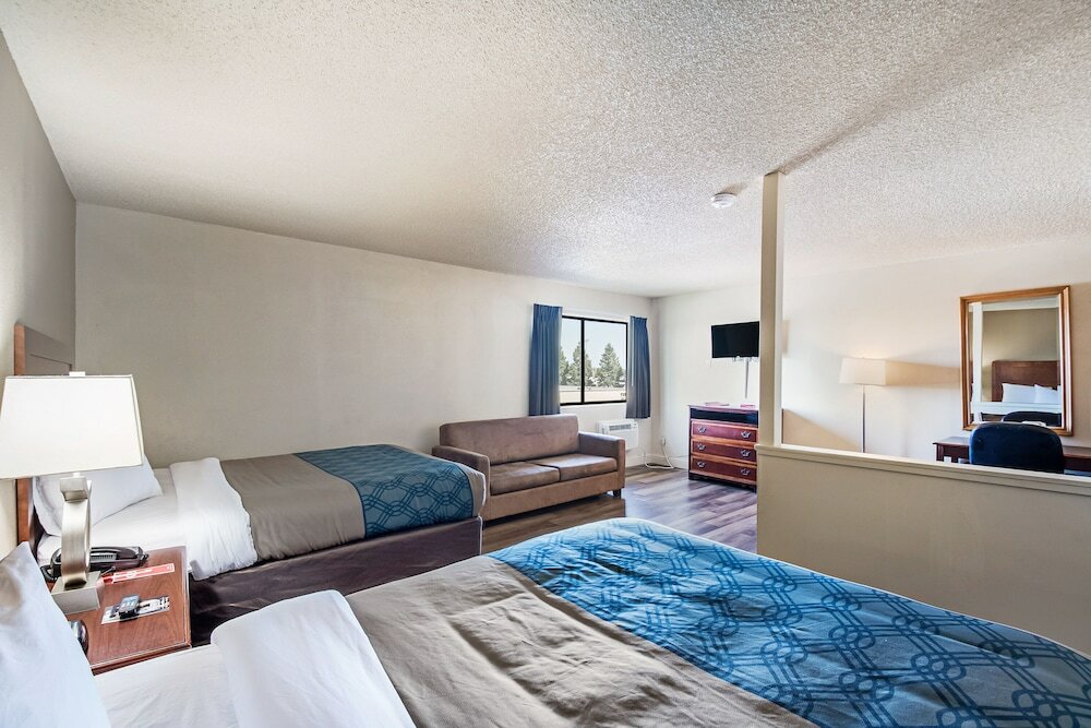 Фото Econo Lodge Inn & Suites Yuba City - Marysville