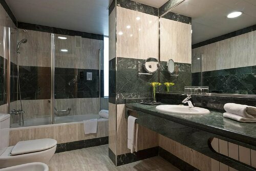 Гостиница Abba Sants Hotel в Барселоне