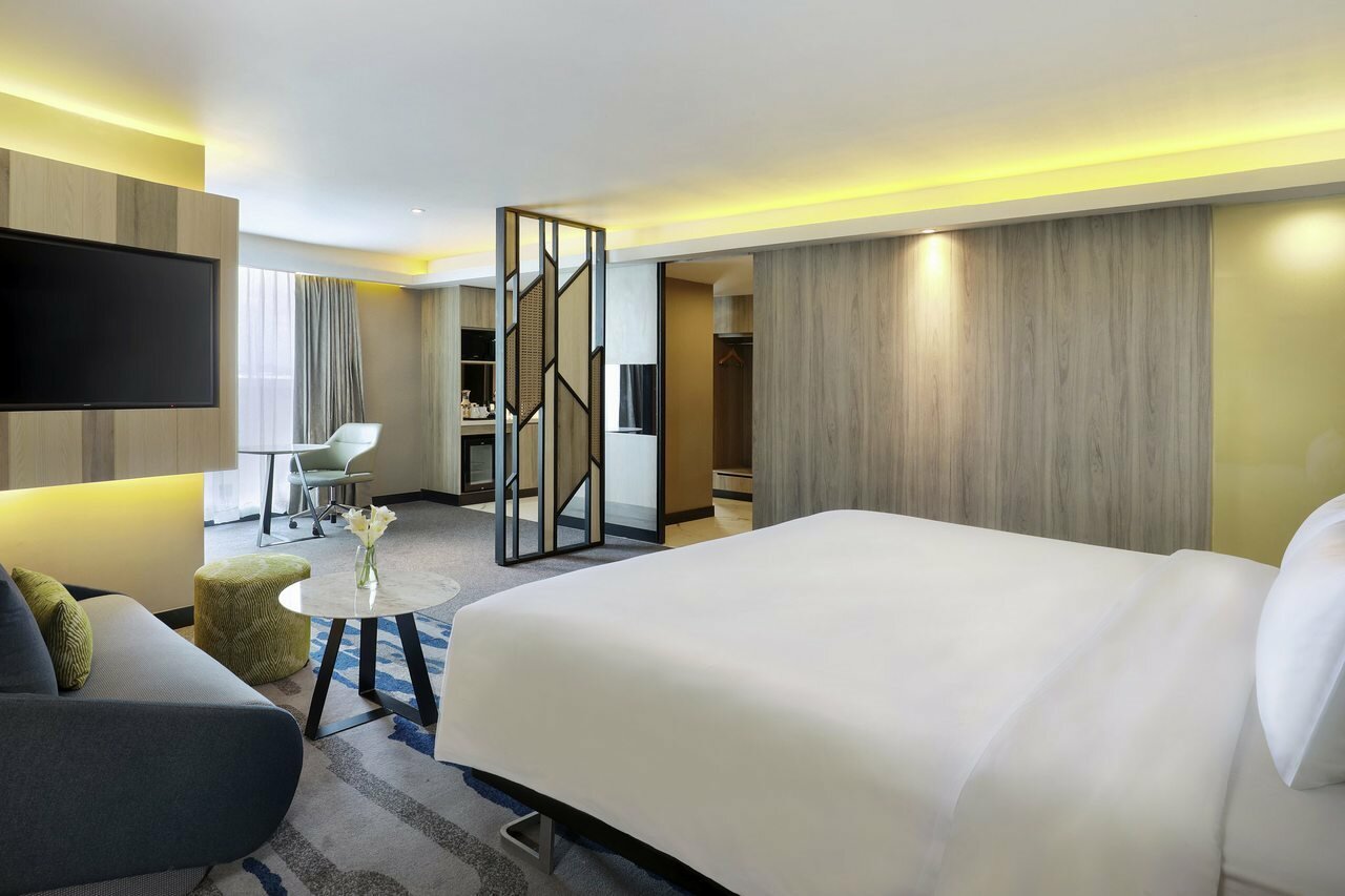 Фото Novotel Suites Yogyakarta Malioboro