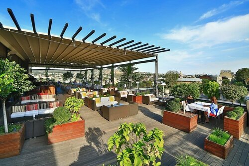 Гостиница Radisson Blu Iveria Hotel, Tbilisi City Centre в Грузии