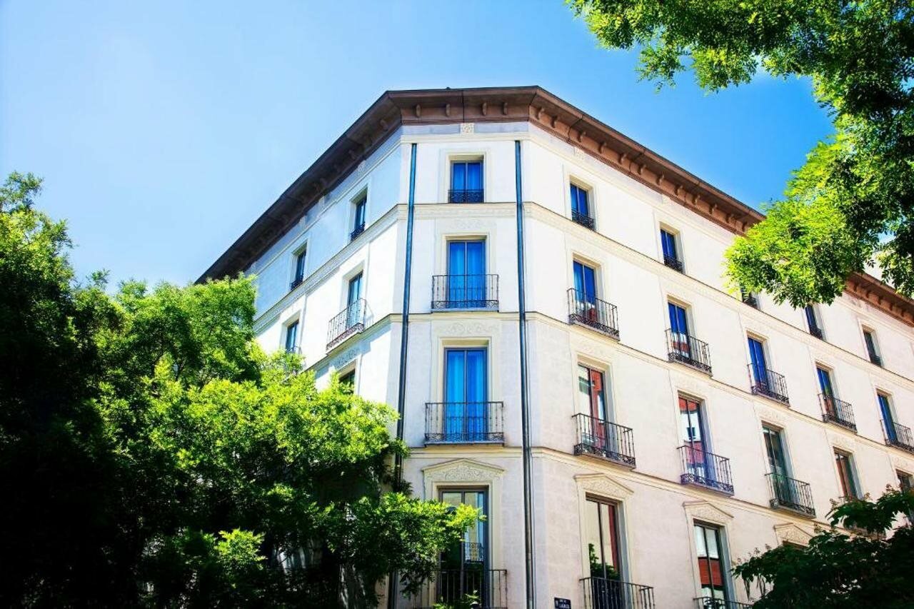 Фото отеля 1