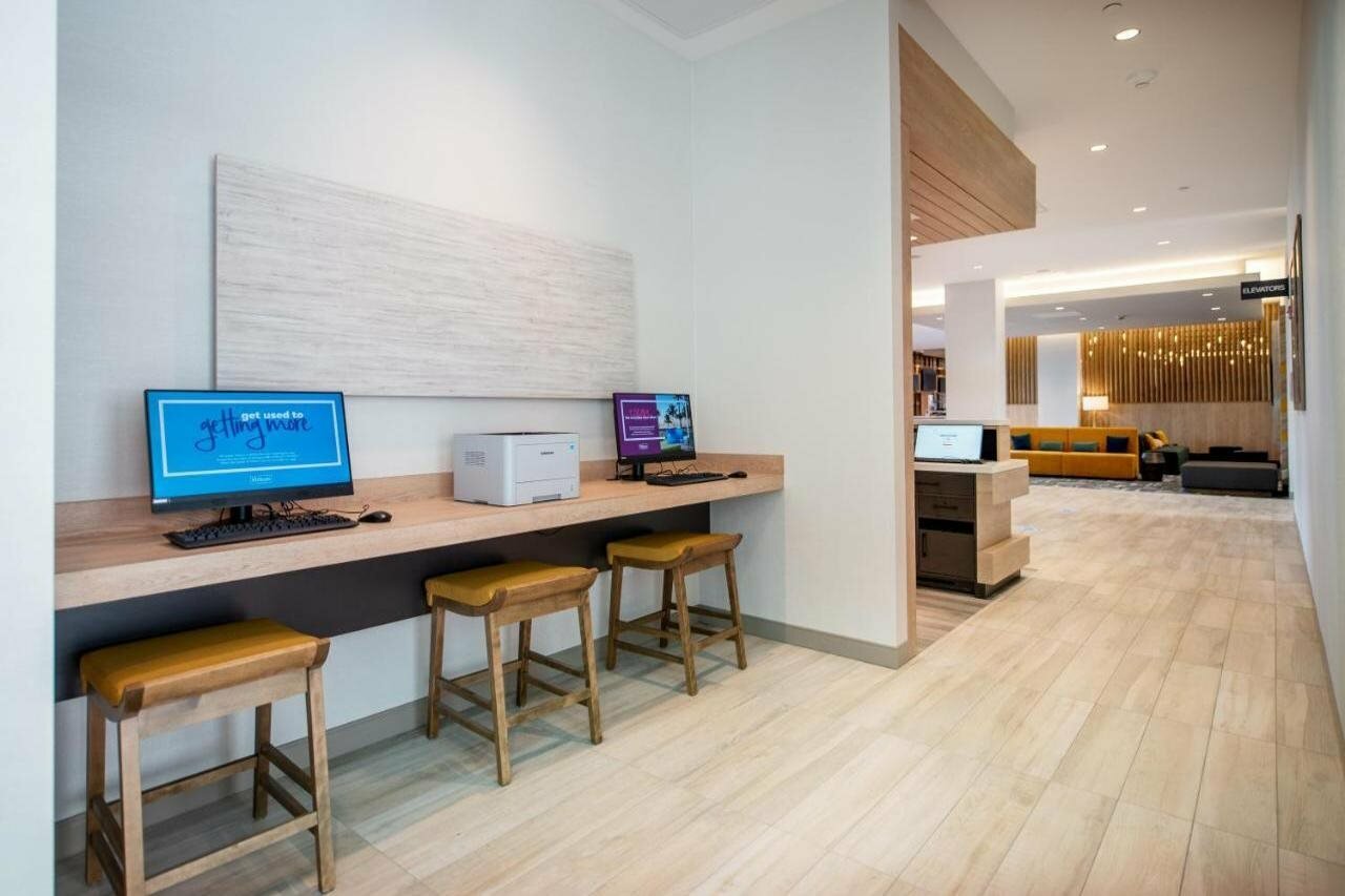 Фото Hilton Garden Inn Moncton, NB