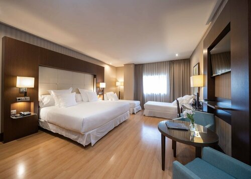 Гостиница Barceló Granada Congress в Гранаде