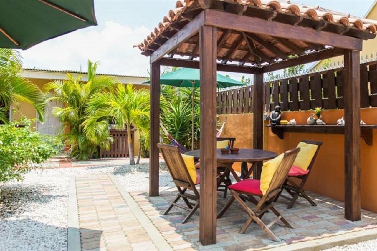 Фото Cariñas Studio Apartments