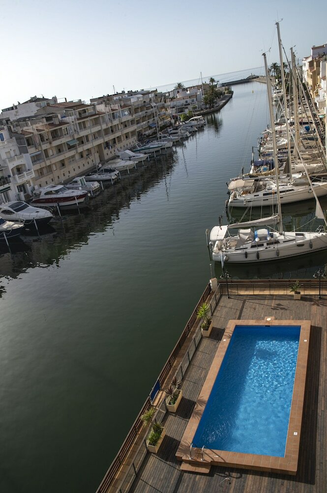 Фото Pierre & Vacances Empuriabrava Marina