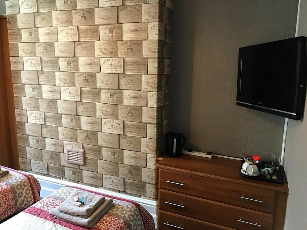 Фото The White Horse