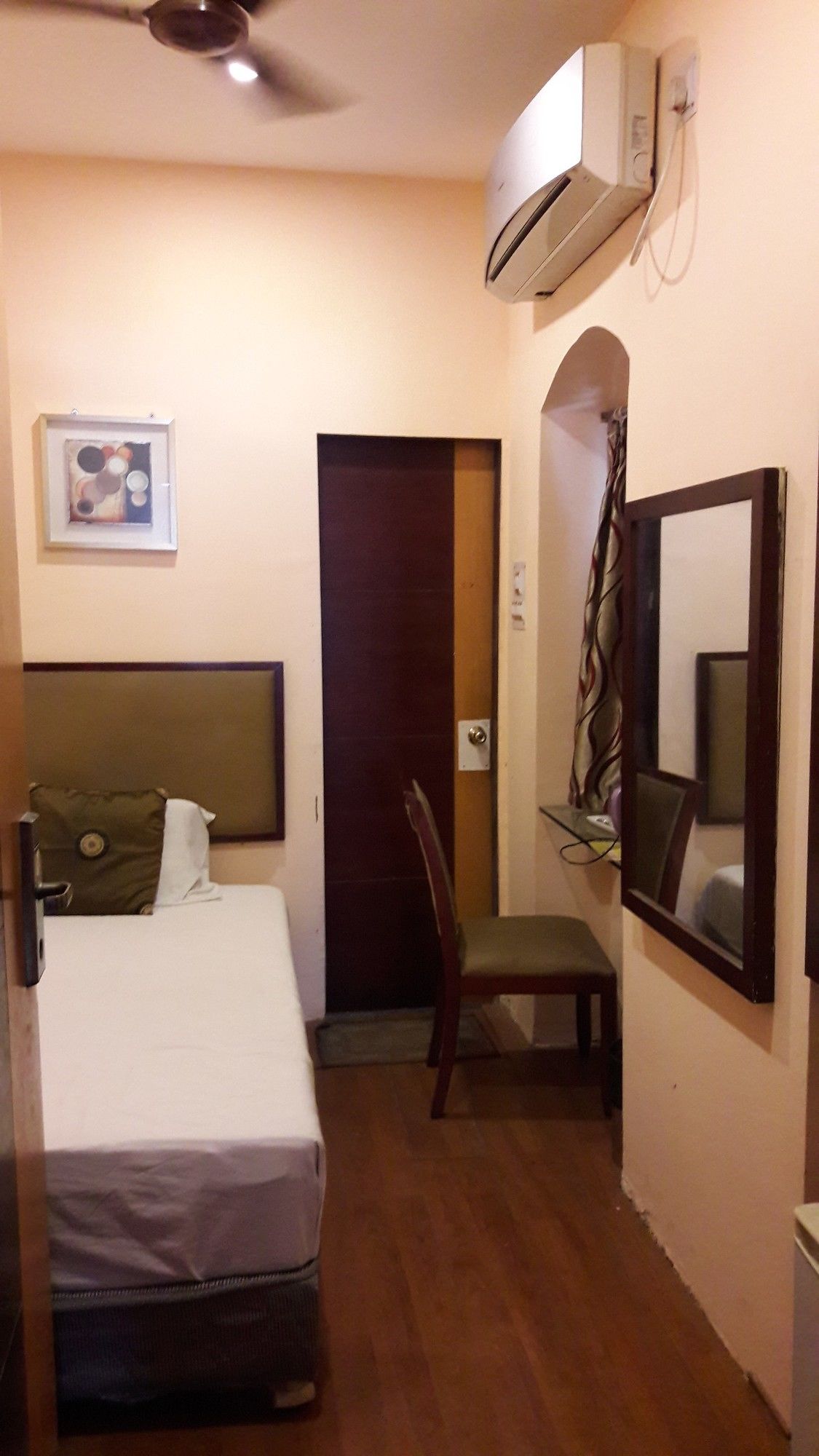 Фото Astoria Hotel