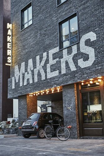 Гостиница Jongno Makers X Pretty Hotel в Сеуле