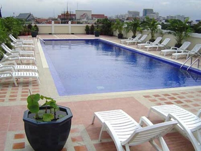 Фото Rambuttri Village Inn & Plaza