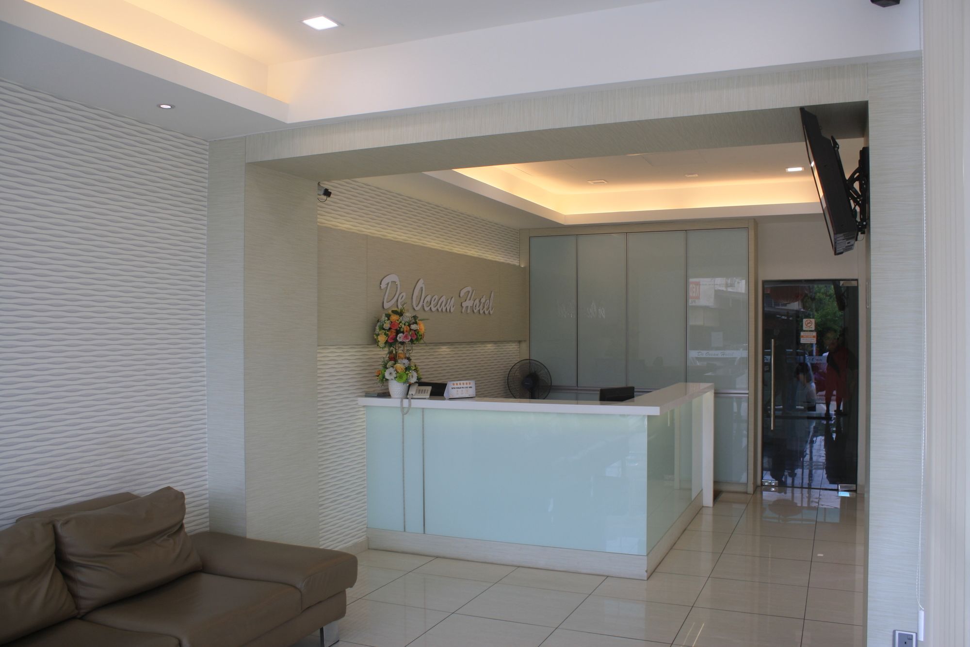 Фото De Ocean Hotel