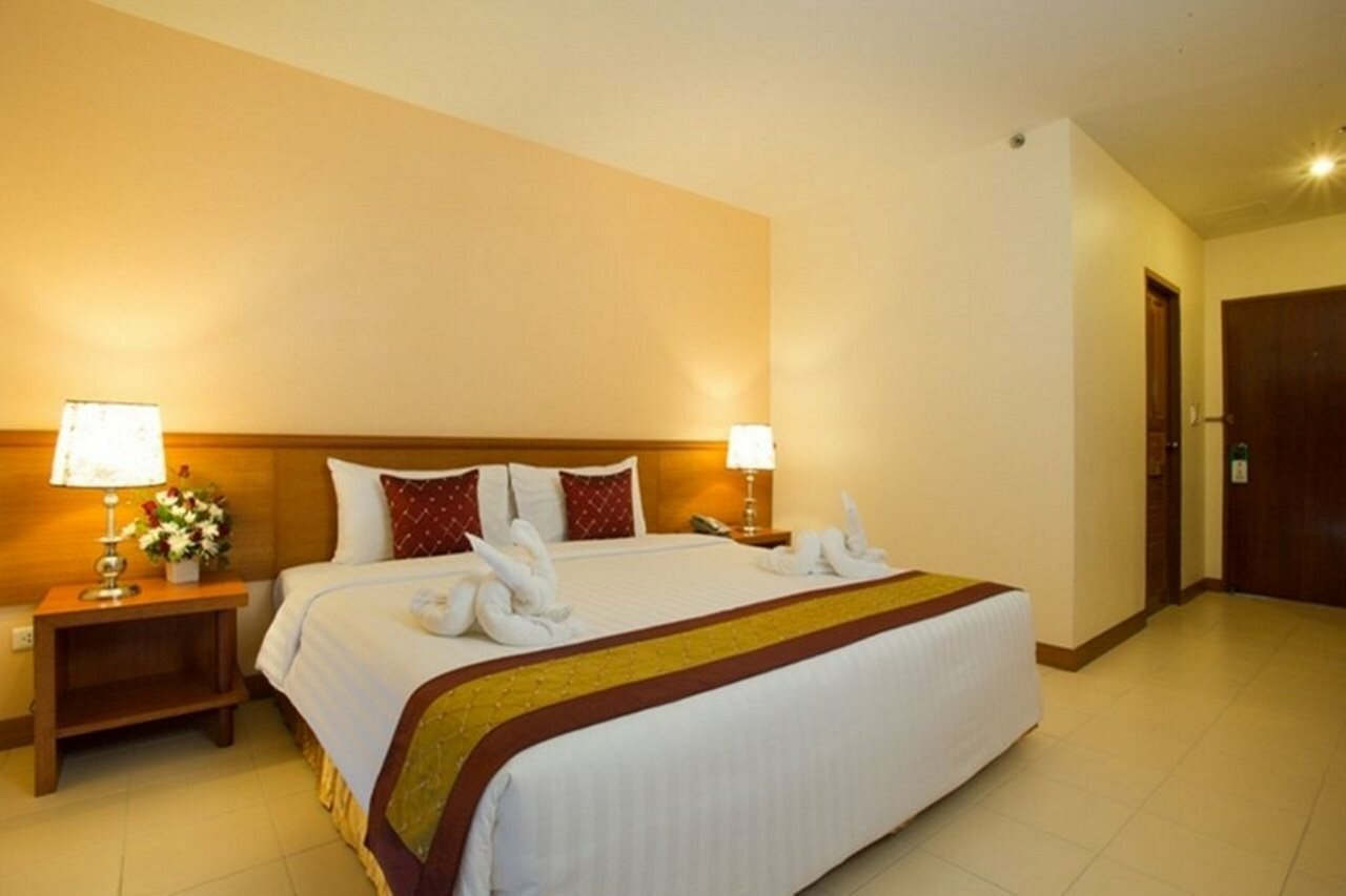 Фото Eastiny Plaza hotel