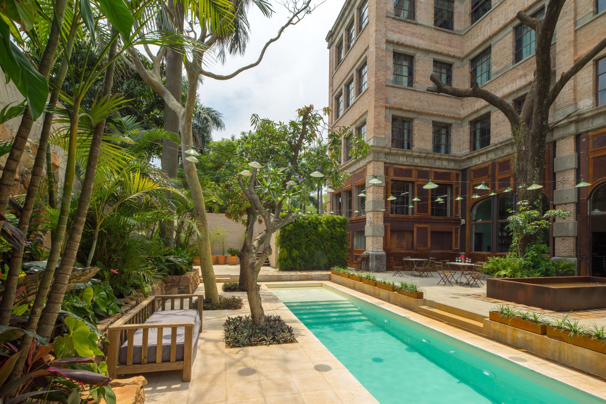 Фото Factoria Hotel