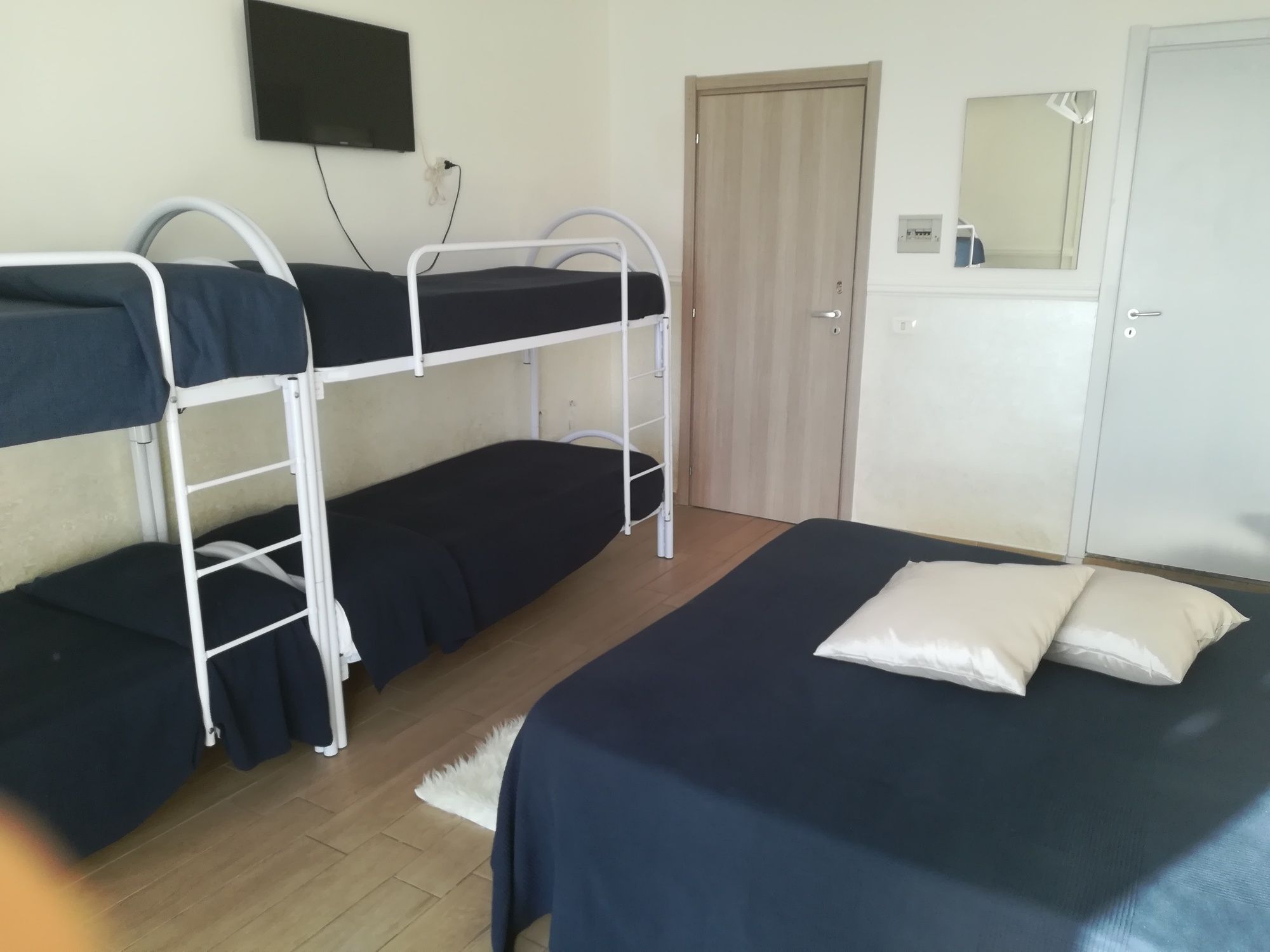 Фото Hotel Bella Capri