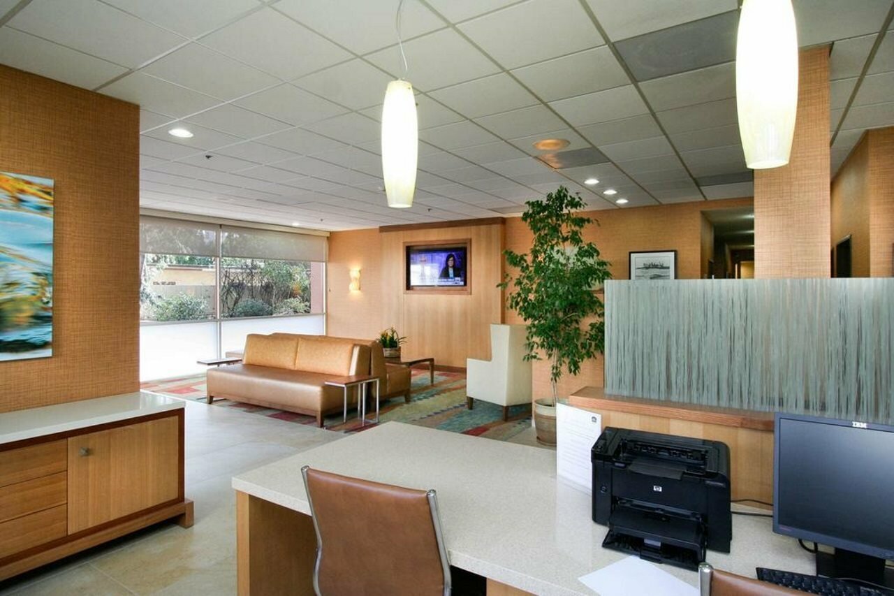 Фото Gateway Hotel Santa Monica