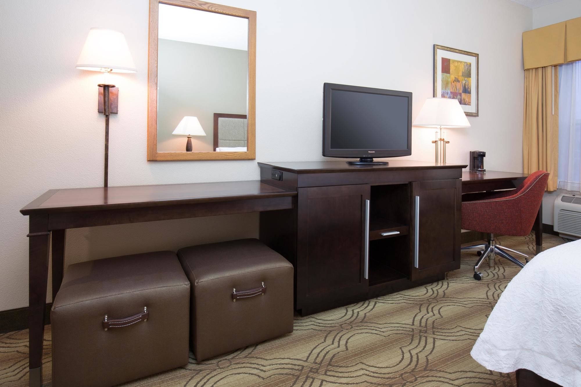 Фото Hampton Inn & Suites Ft. Wayne-North