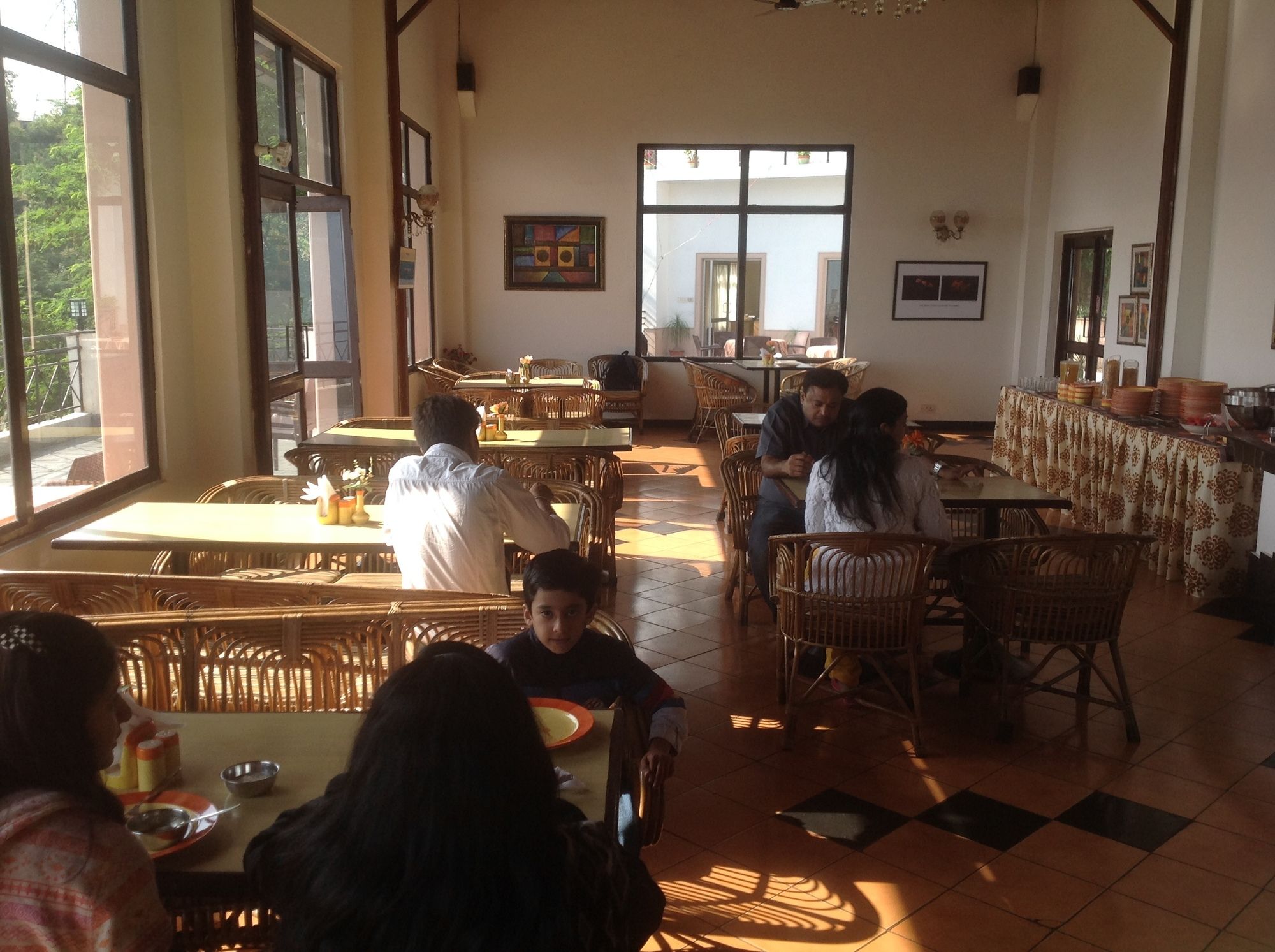 Фото Woodsvilla Resort