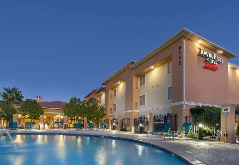 Гостиница TownePlace Suites by Marriott Tucson Airport