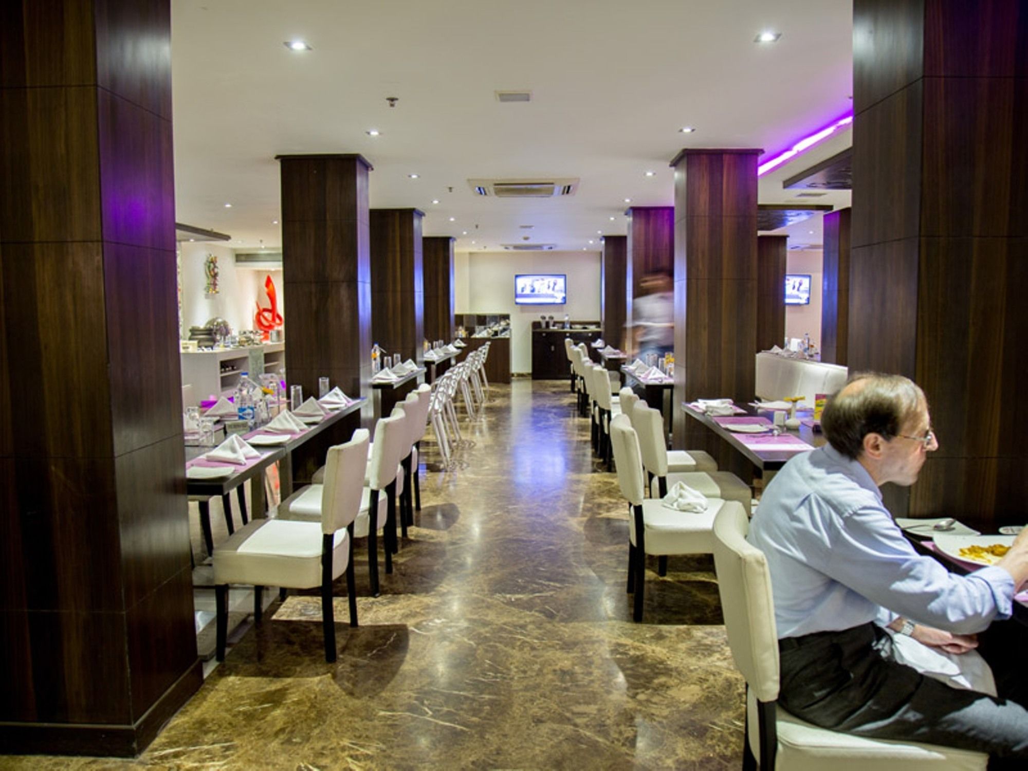 Фото Regenta Central Harimangla