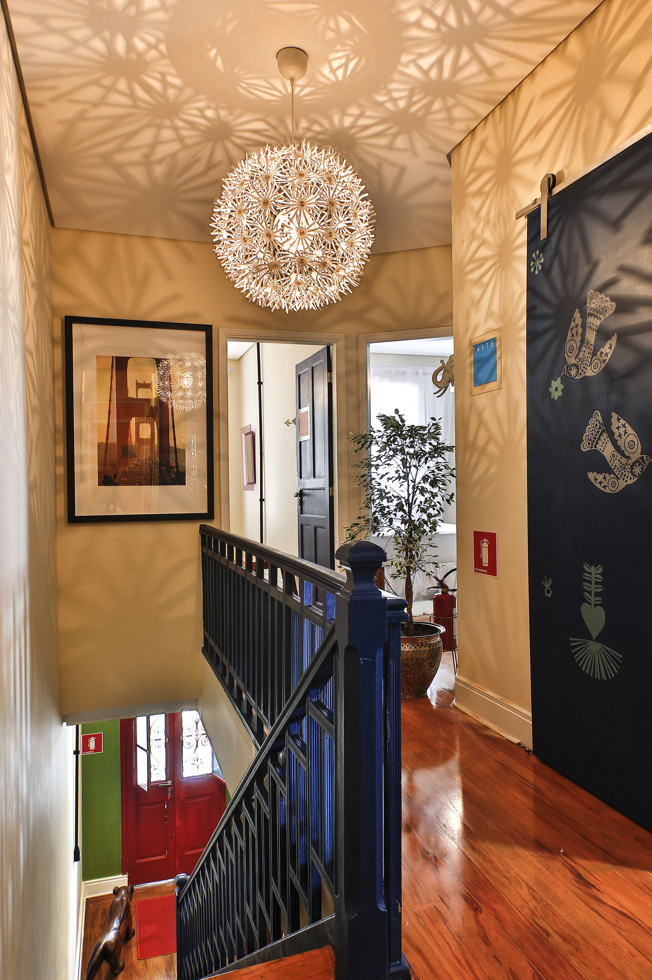 Фото Hostel California Cafe Bar