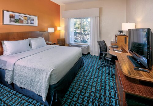 Гостиница Fairfield Inn & Suites by Marriott Dover в Довере