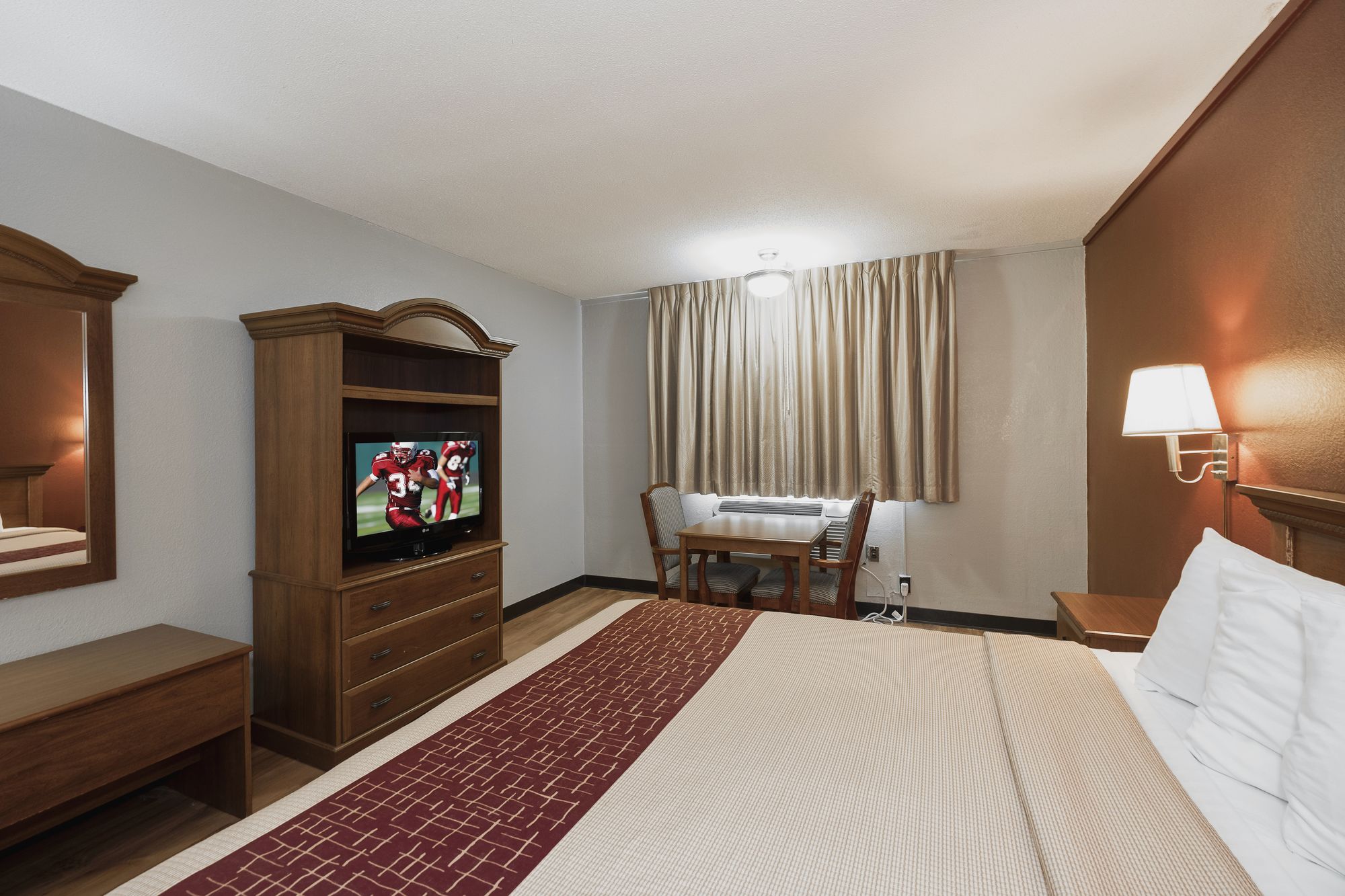 Фото Red Roof Inn Meridian