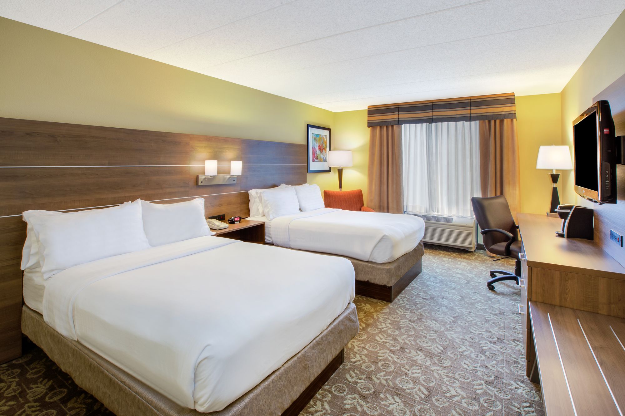 Фото Holiday Inn Express And Suites Fort Wayne