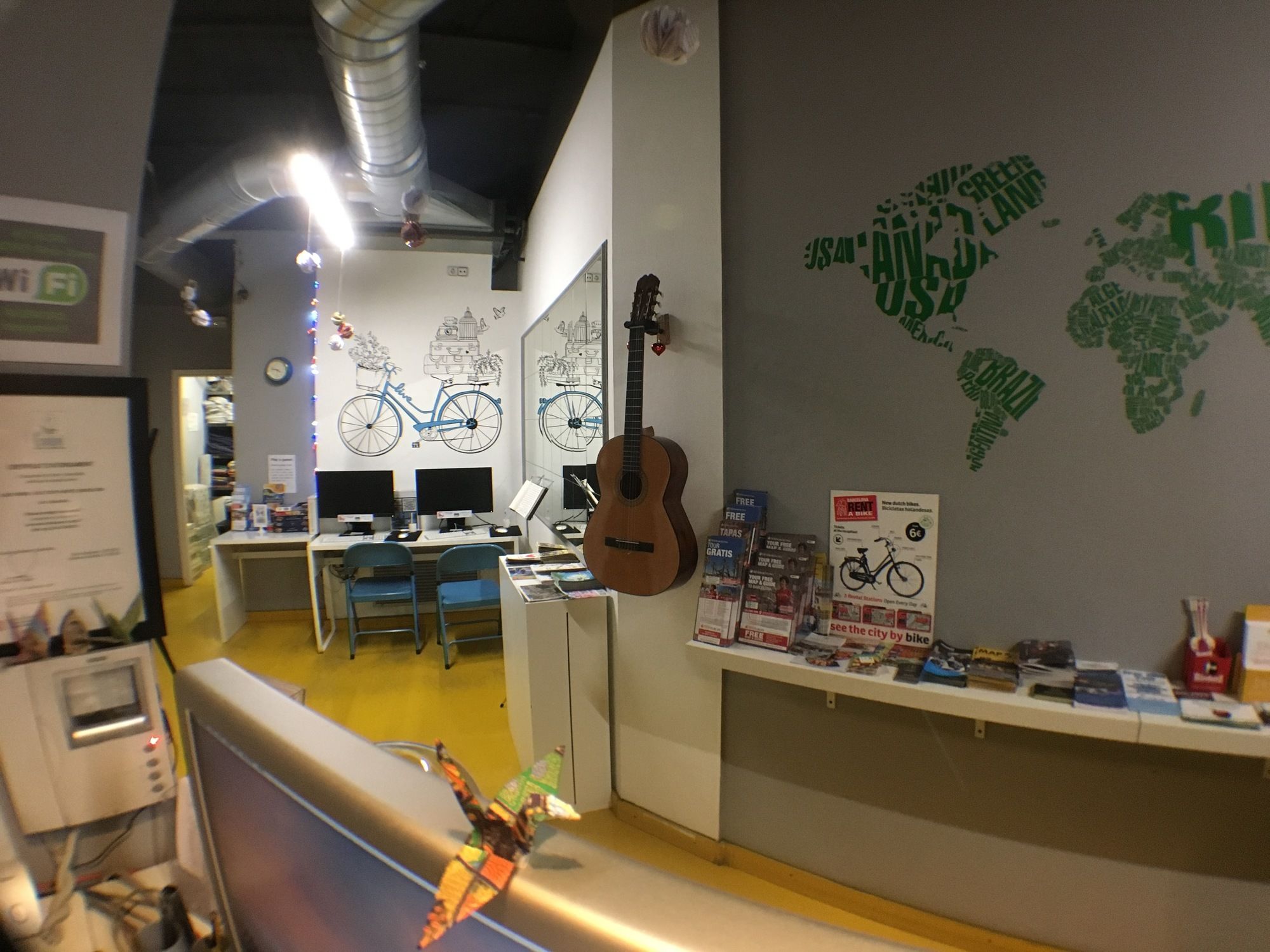 Фото Sleep Green - Certified Eco Youth Hostel Barcelona