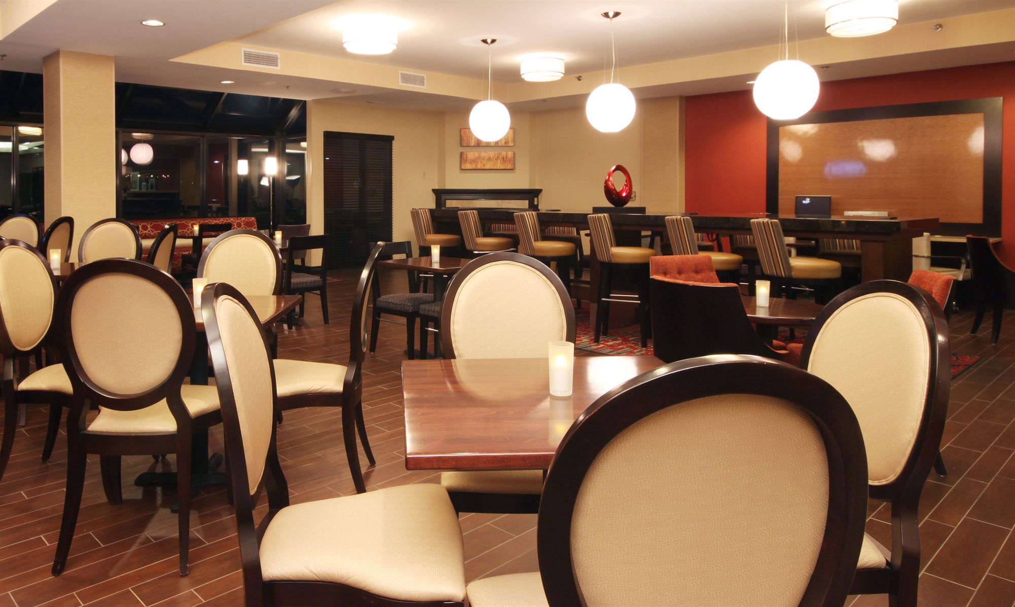 Фото Hampton Inn Scranton at Montage Mountain