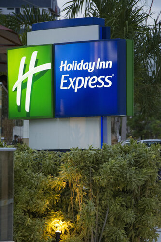 Внешний вид отеля Holiday Inn Express Maceio Ponta Verde, an Ihg Hotel в Масейо, фото 5