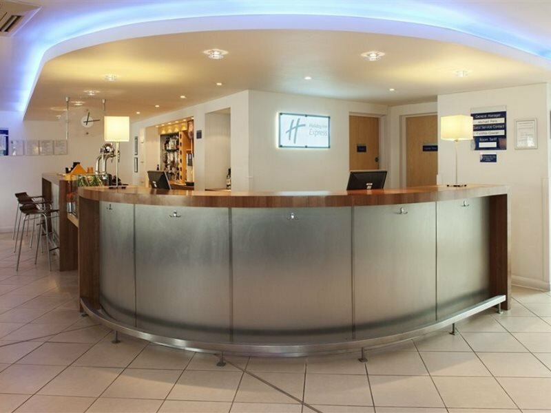 Фото Holiday Inn Express Hemel Hempstead, an Ihg Hotel