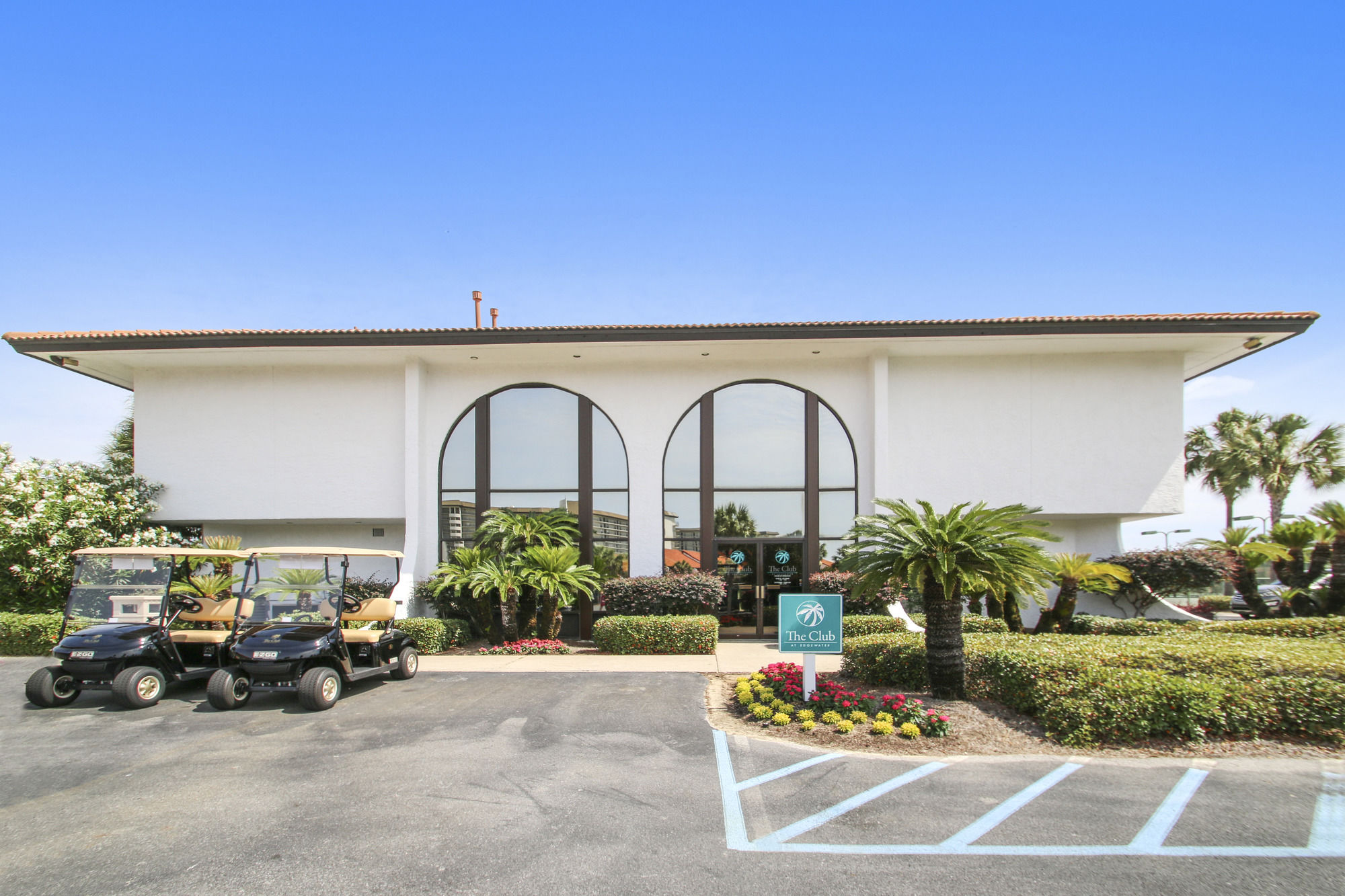 Фото Edgewater Beach and Golf Resort by Resort Collection