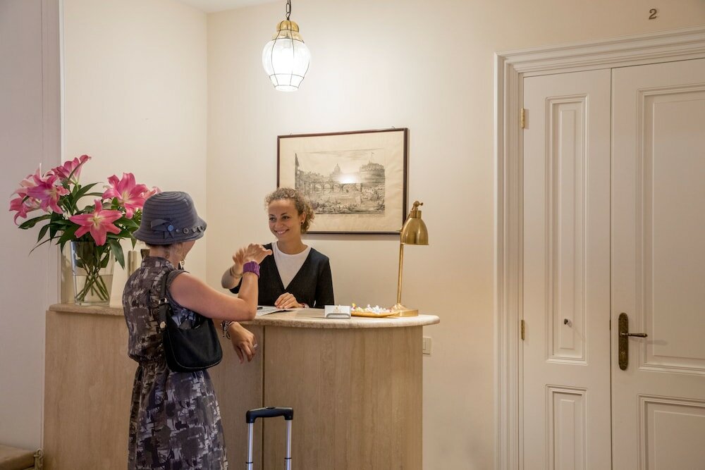 Фото Aenea Superior Inn