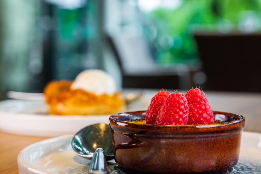 Фото The Lensbury Resort