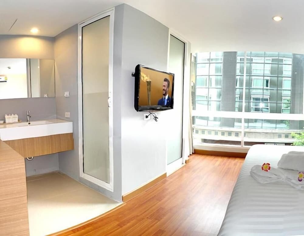 Фото Nantra Sukhumvit 39 Hotel