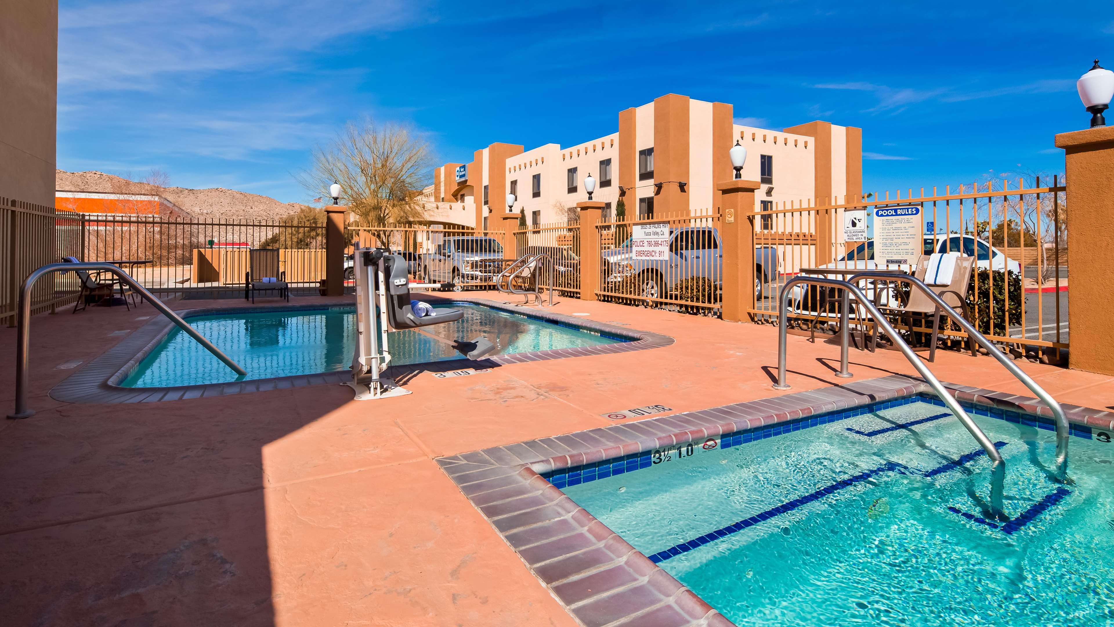 Фото Отель by Best Western Yucca Valley Joshua Tree