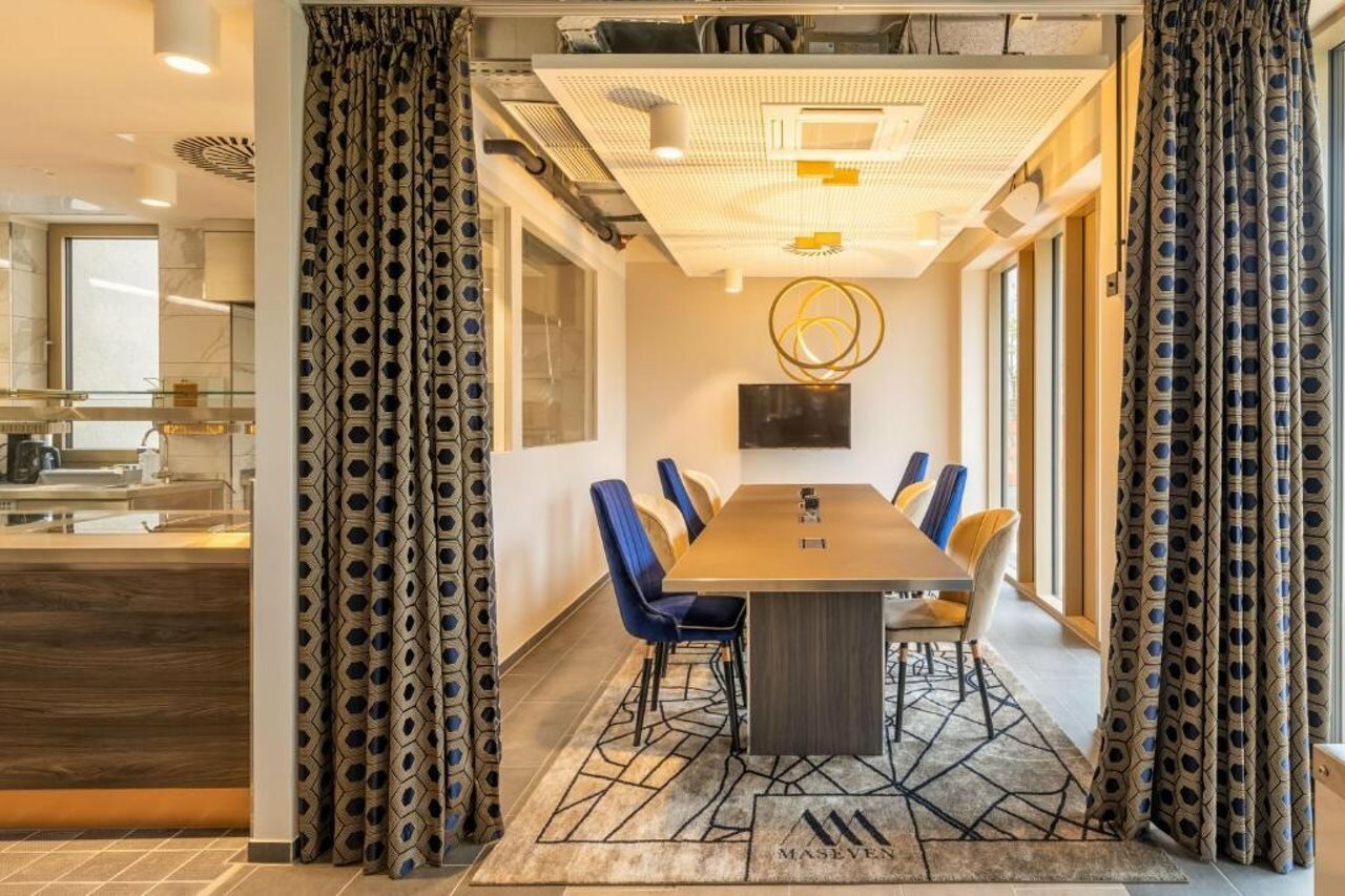 Фото Maseven München Messe Trudering