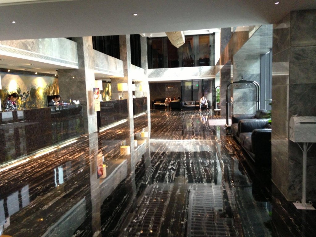 Фото La Perle International Hotel