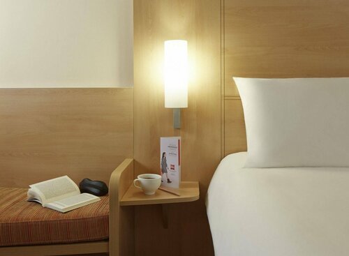 Гостиница Ibis Izmir Alsancak в Алсанджаке