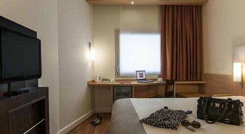 Гостиница Ibis Izmir Alsancak в Алсанджаке