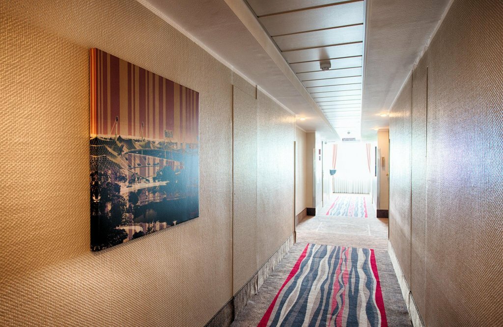 Фото Leonardo Hotel Munich Arabellapark