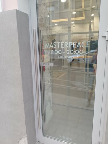 Магазин одежды Masterpeace, Москва, фото