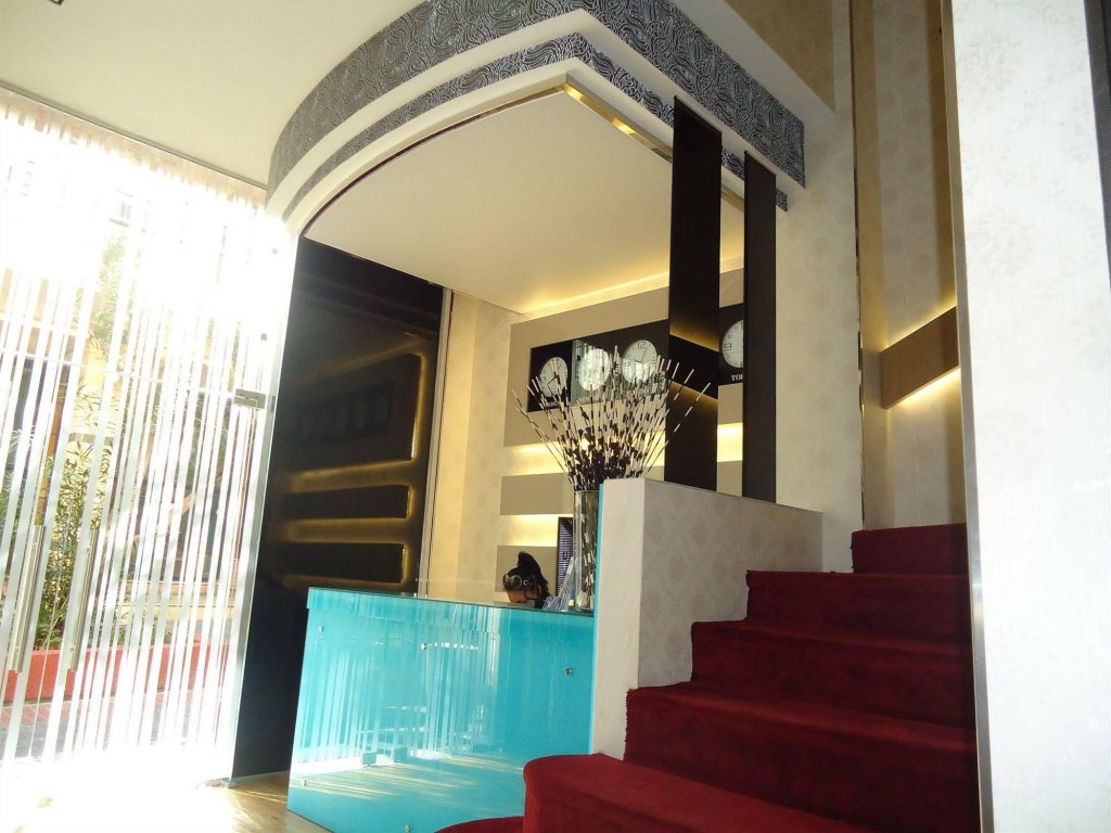 Фото Cosmopolit Athens Hotel