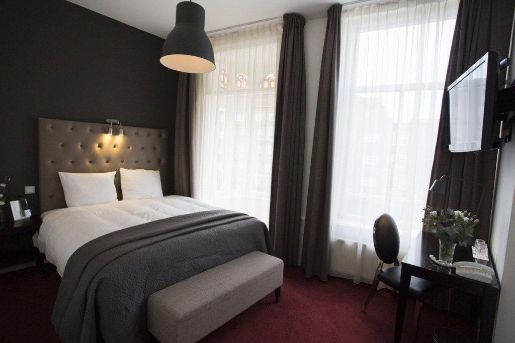 Фото отеля 3