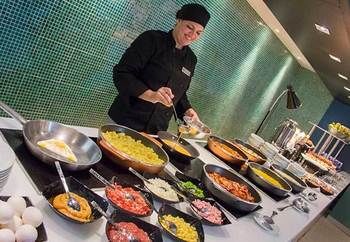 Фото Courtyard by Marriott Rio De Janeiro Barra da Tijuca