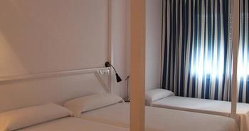 Фото Hotel Marina Palamós