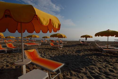 Фото Noha Suite Hotel