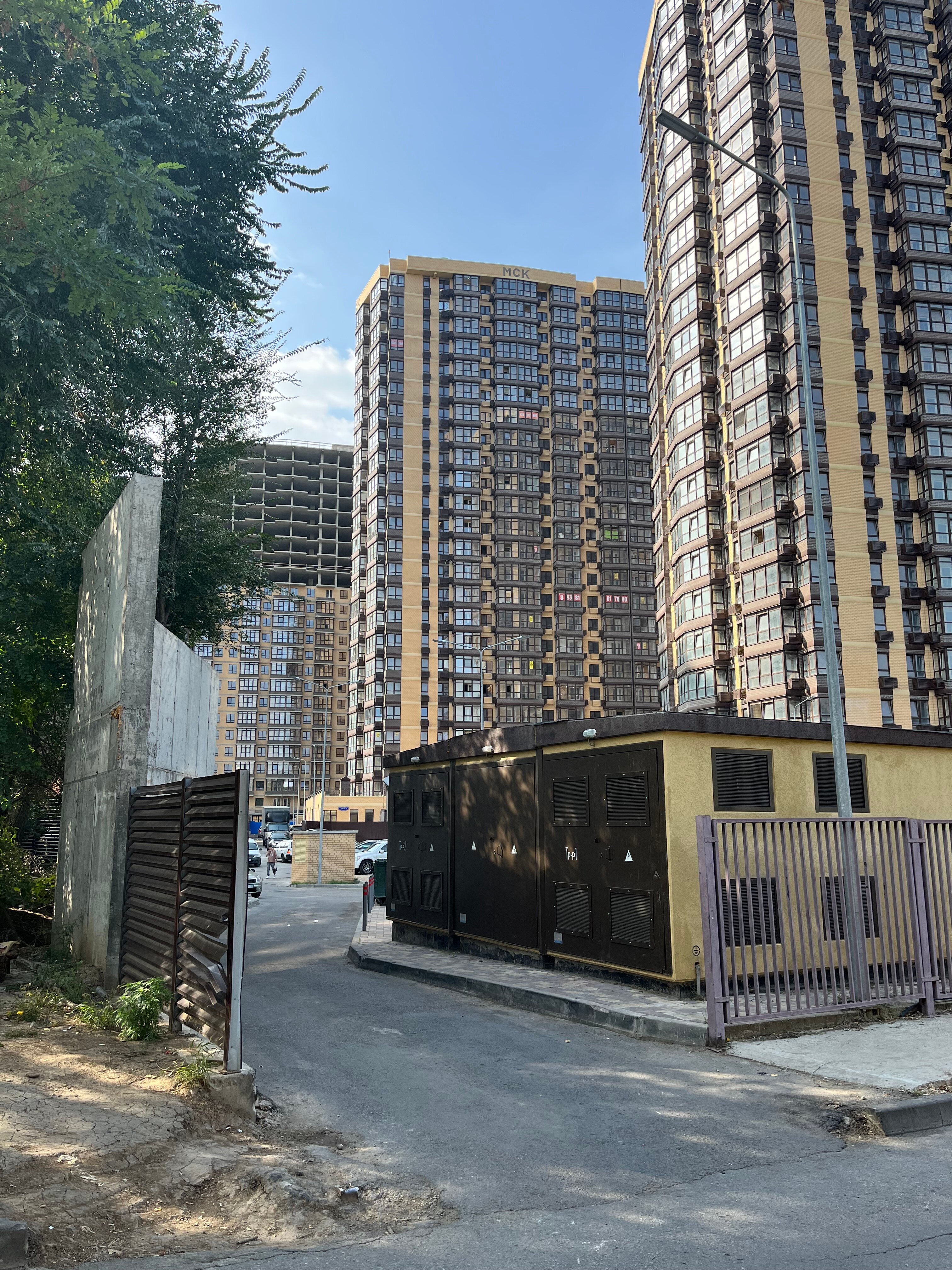 Фото Авторские Апартаменты на улице Ларина 45 СТР. 6