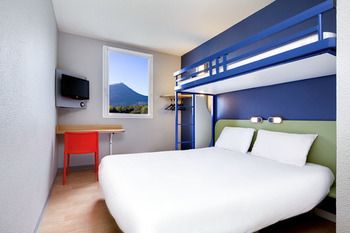 Фото Ibis budget Clermont-Ferrand Nord Riom