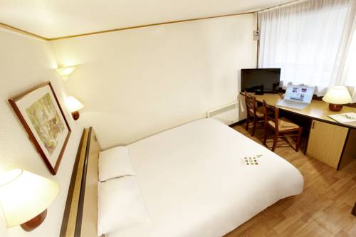 Фото Campanile - Saintes